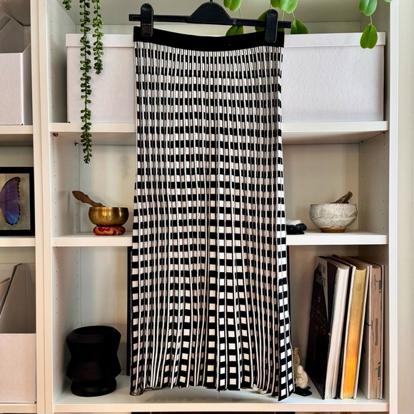 Derek Lam 10 Crosby Pleated Midi Skirt Black White Size XS - Picture 3 of 5